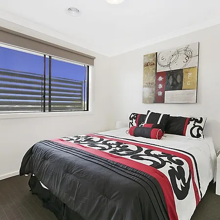 Palm Grove Beach House Dromana Exterior photo